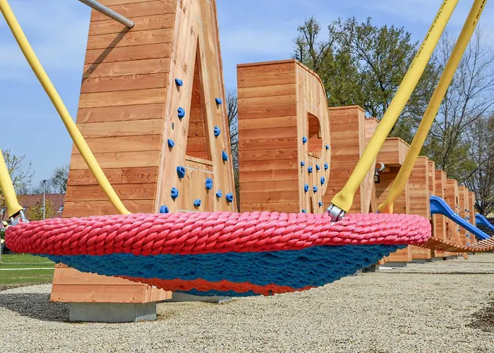 فندق Jufa - Inkl 4h Thermeneintritt In Parktherme باد رادكرسبرغ